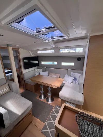 Vigilant Yacht Photos Pics 