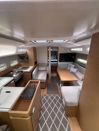 Vigilant Yacht Photos Pics 