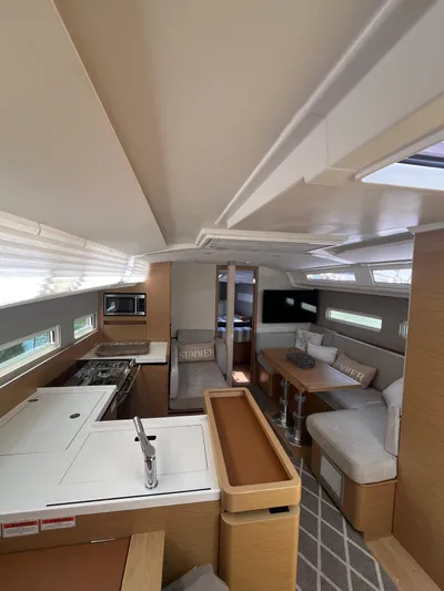 Vigilant Yacht Photos Pics 