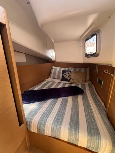 Vigilant Yacht Photos Pics 