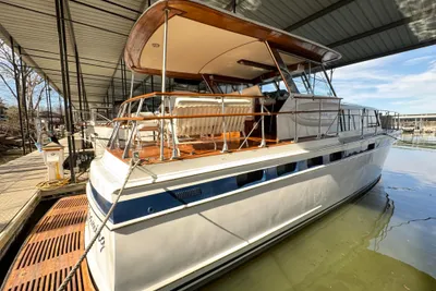 Chris-Craft Roamer 46