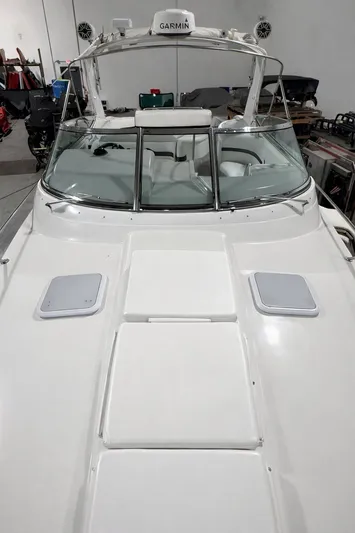 Prime Time Yacht Photos Pics 2005 Formula 370 Super Sport boat interior view.