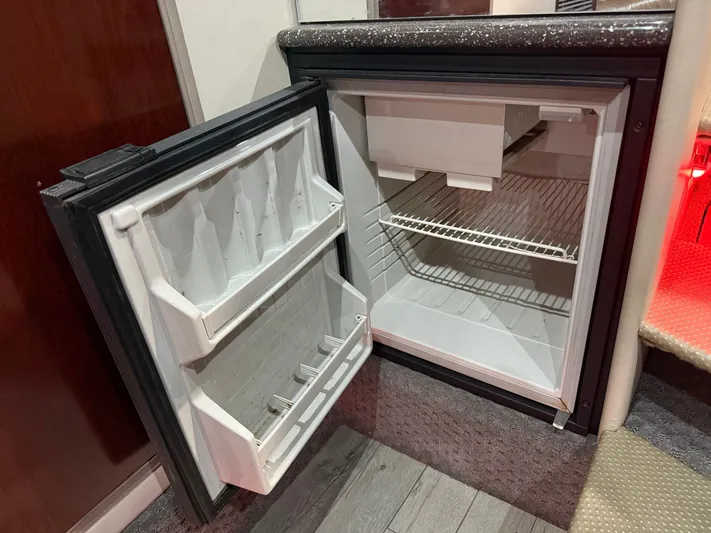 Prime Time Yacht Photos Pics Open refrigerator in a 2005 Formula 370 Super Sport yacht.
