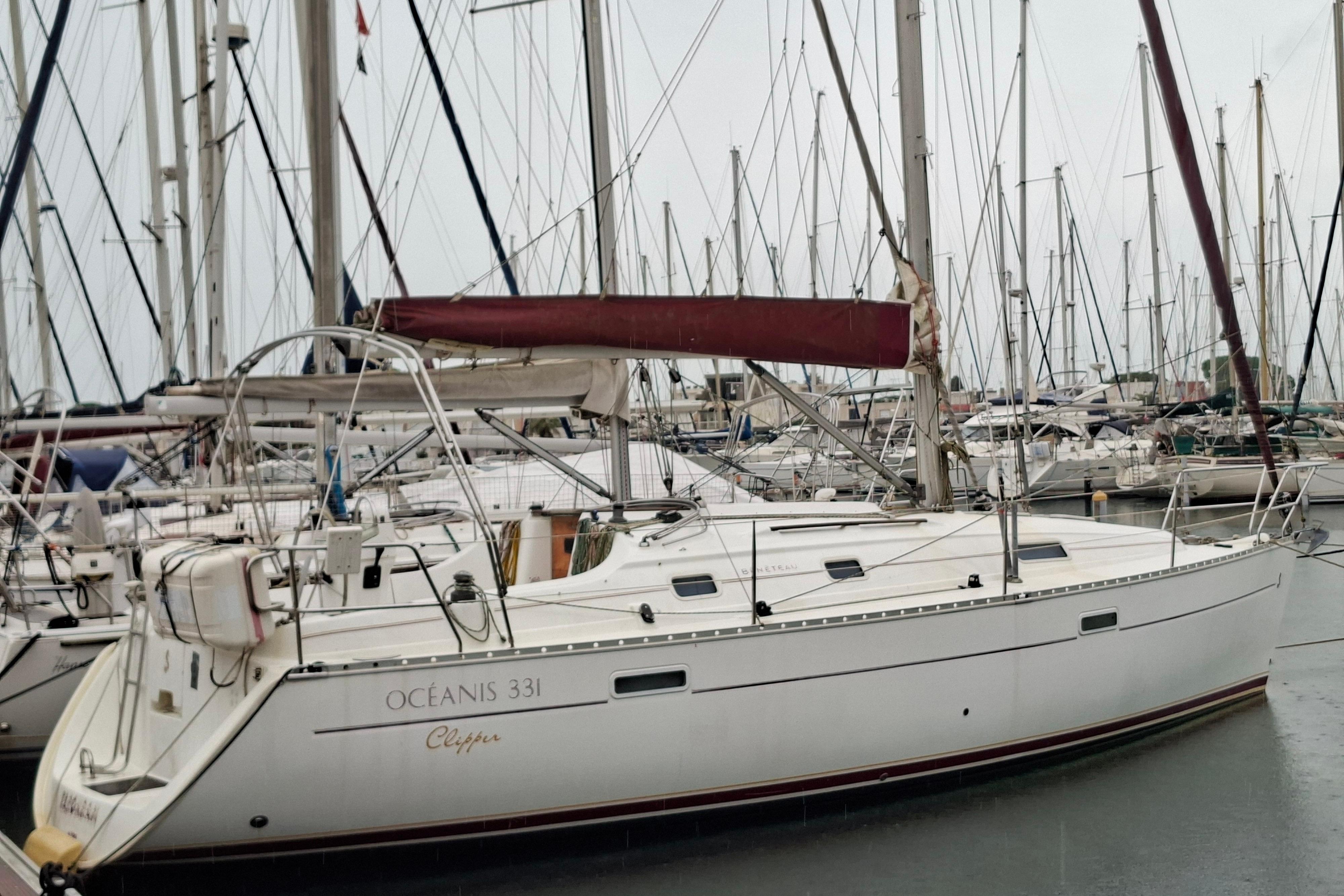 2001 Beneteau Oceanis Clipper 331
