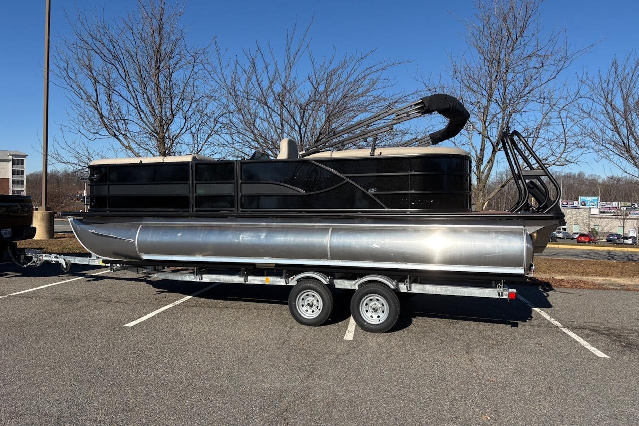 Bentley Pontoons Legacy 223 Navigator