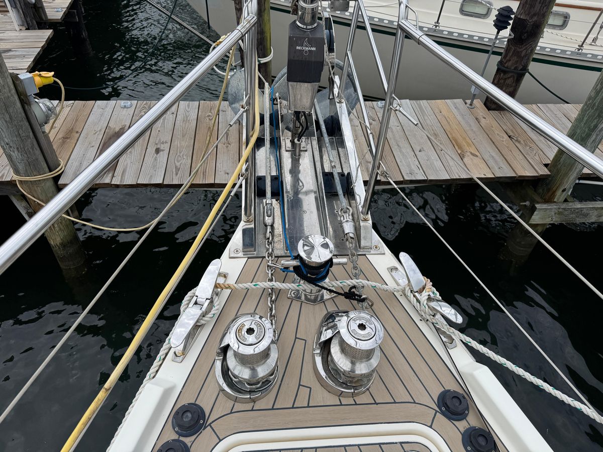 2012 Amel 56 