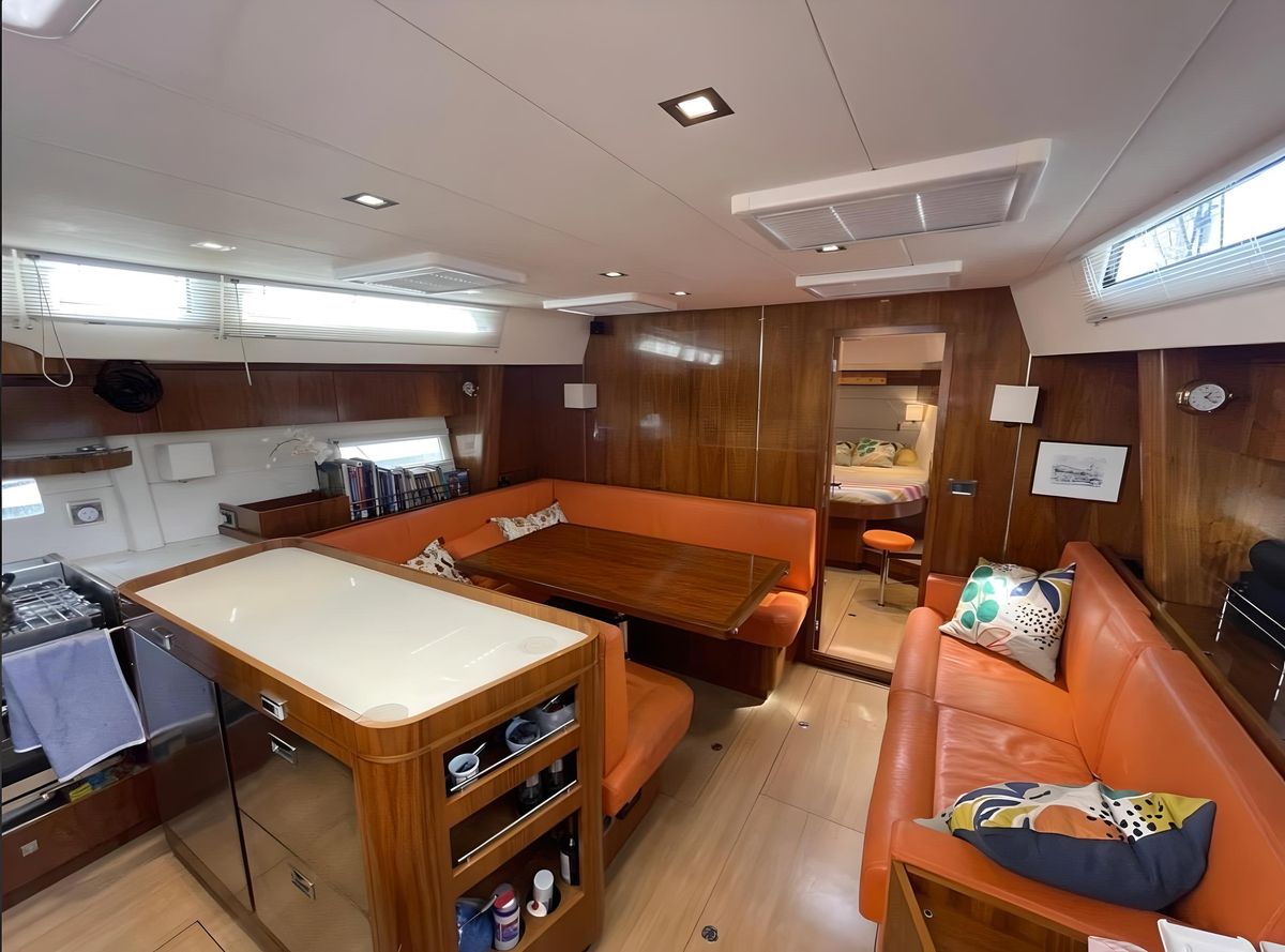 2012 Amel 56 