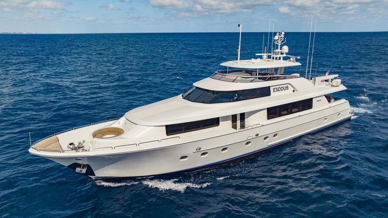 2008-112-westport-112-motor-yacht