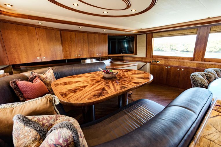 2008-112-westport-112-motor-yacht