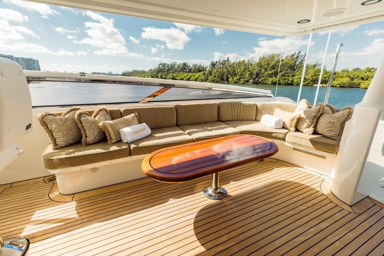 2008-112-westport-112-motor-yacht