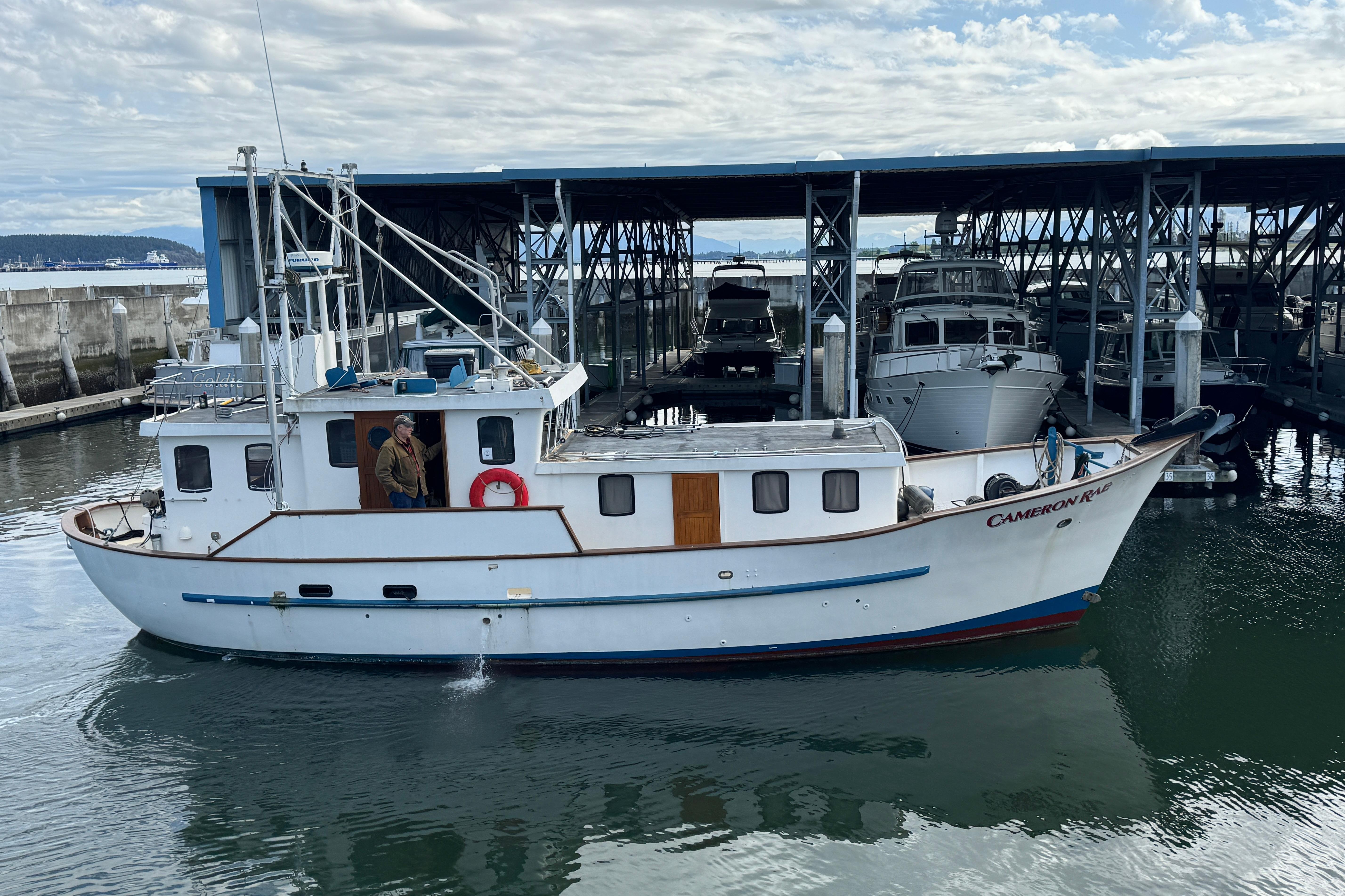 Custom Entienne Francois 50 Pilothouse