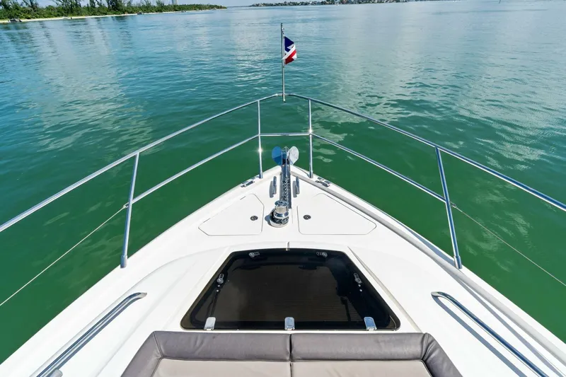 Escape Yacht Photos Pics 2015 Princess F60 - Flybridge Sundeck