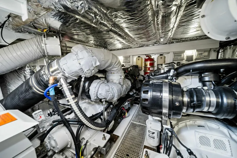 Escape Yacht Photos Pics 2015 Princess F60 - Engine Room