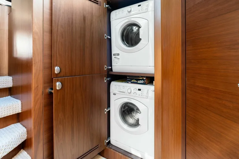 Escape Yacht Photos Pics 2015 Princess F60 - Washer and Dryer