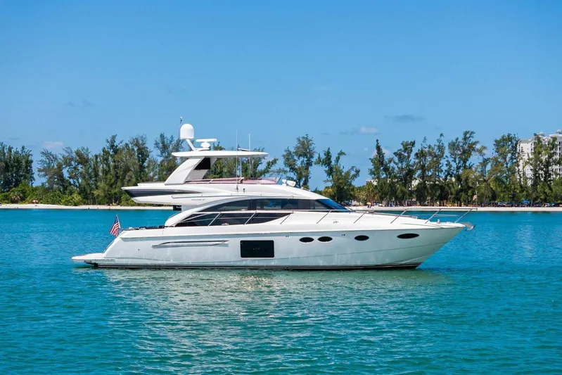 Escape Yacht Photos Pics 2015 Princess F60 - Profile