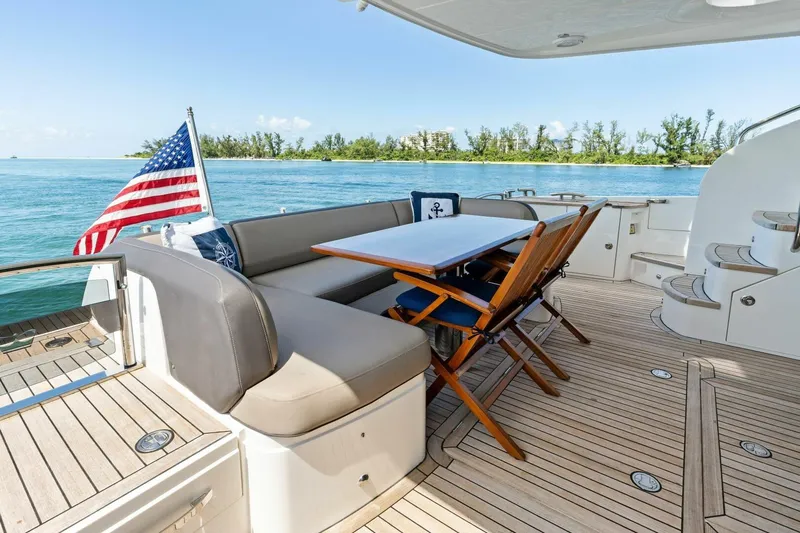 Escape Yacht Photos Pics 2015 Princess F60 - Cockpit Seating