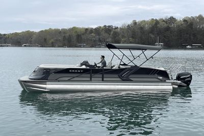 Crest Savannah 270