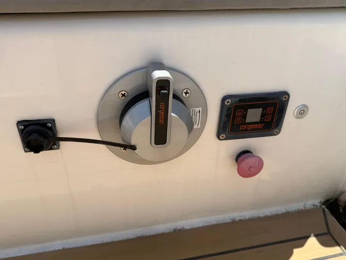 Evelyn Yacht Photos Pics Control panel of a 2022 J Boats J/9 sailboat with Torqeedo throttle and display.