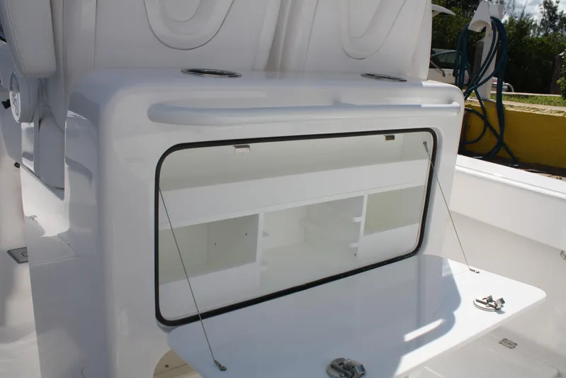  Yacht Photos Pics 2026 Limitless Center Console 270 Tackle Center
