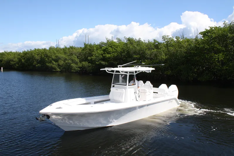  Yacht Photos Pics 2026 Limitless Center Console 2026 BRAND NEW