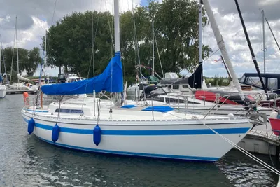 1983 Victoire 933