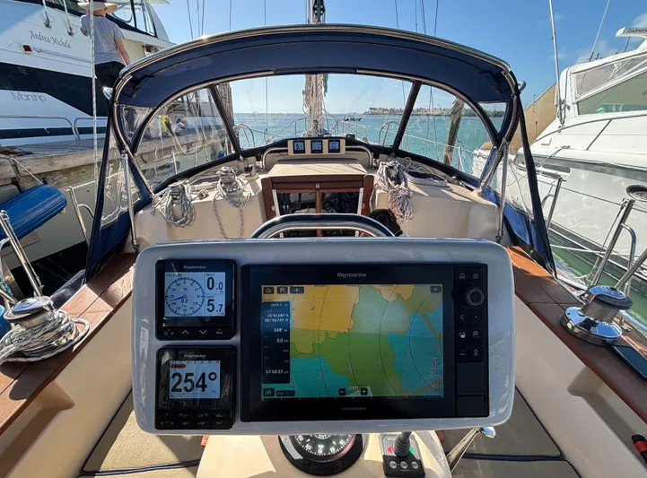 Vaya Con Dios Yacht Photos Pics 