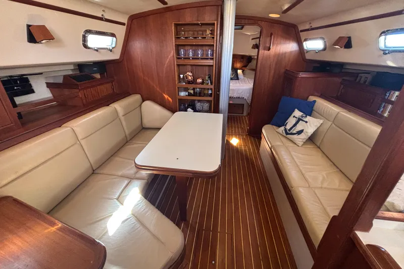 Vaya Con Dios Yacht Photos Pics 