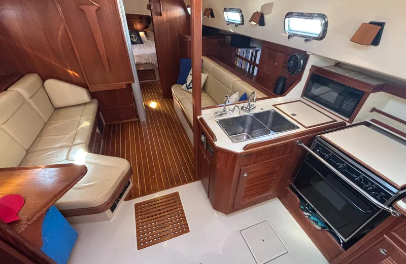 Vaya Con Dios Yacht Photos Pics 