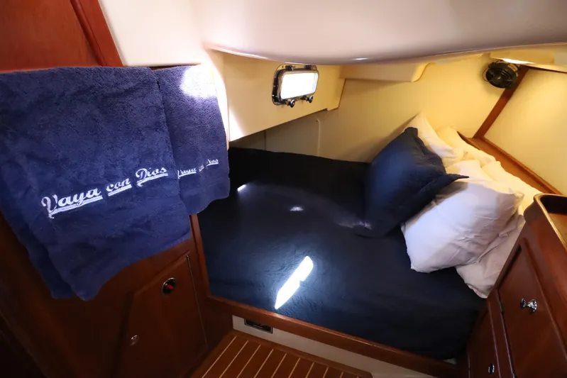 Vaya Con Dios Yacht Photos Pics 