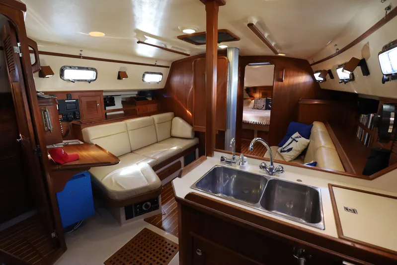 Vaya Con Dios Yacht Photos Pics 