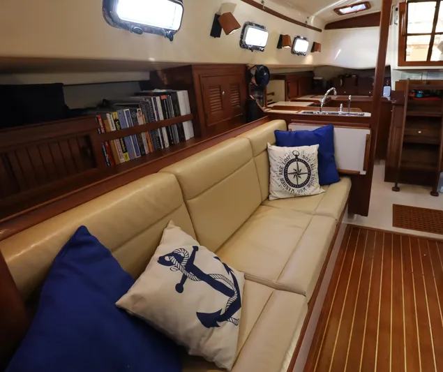 Vaya Con Dios Yacht Photos Pics 