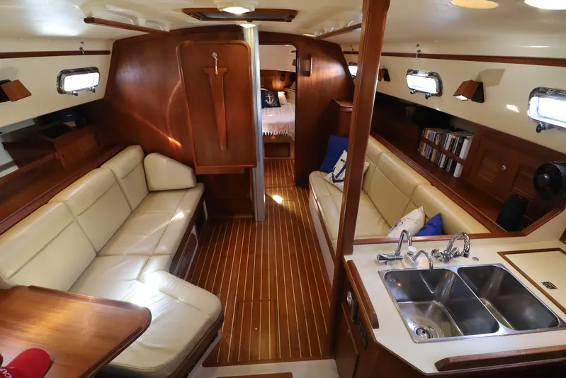 Vaya Con Dios Yacht Photos Pics 