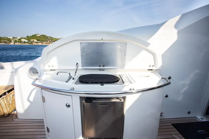 Elentari Yacht Photos Pics Outdoor kitchen on 2009 Sunseeker Predator 72 yacht with ocean view.