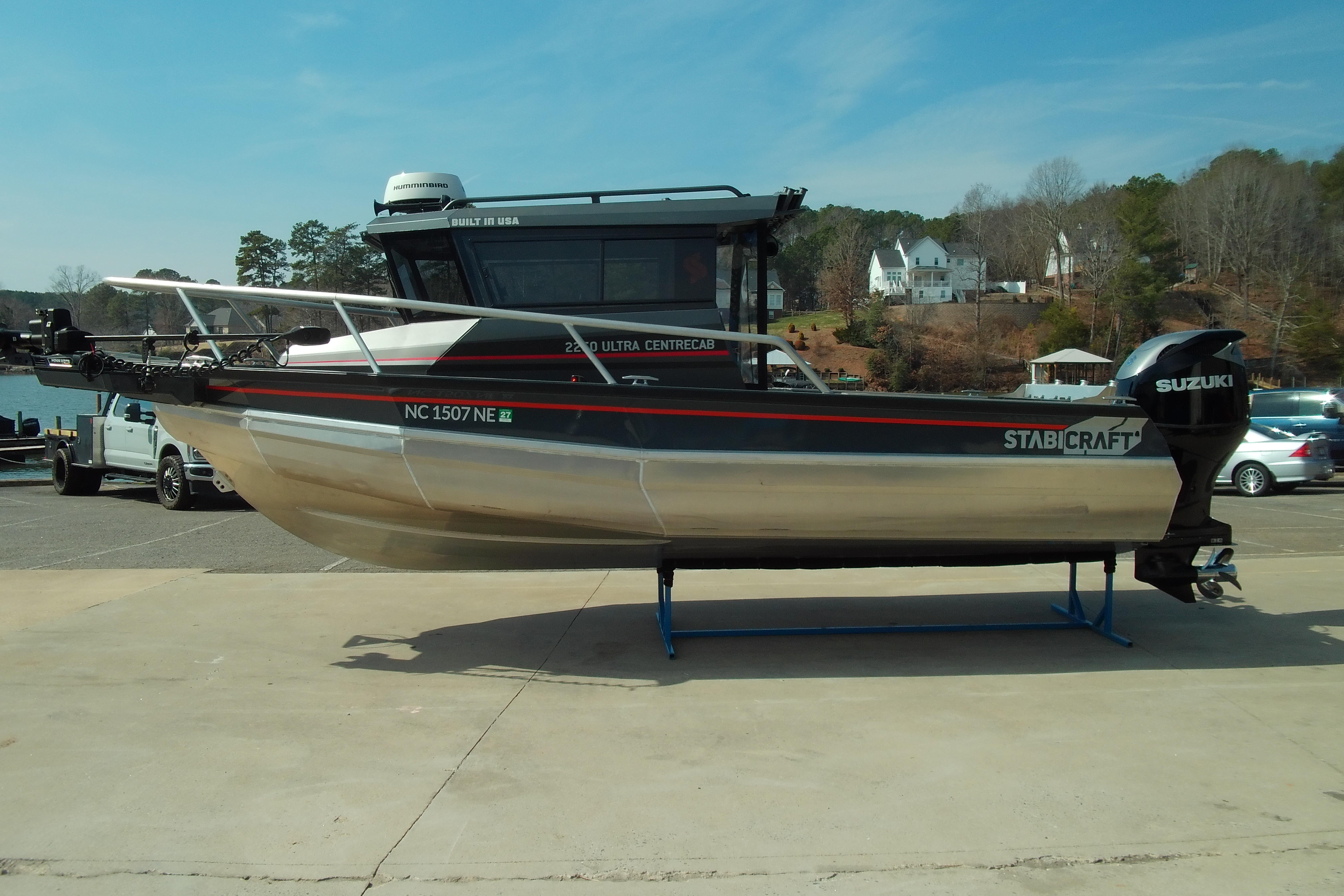 Stabicraft 2250 Ultra Centrecab