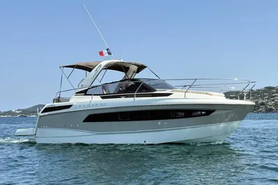 2017 Jeanneau Leader 30