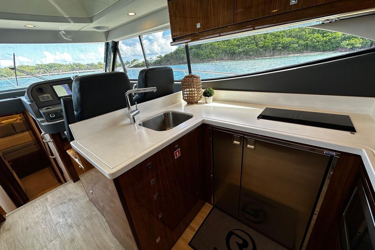 2023 Riviera 46 