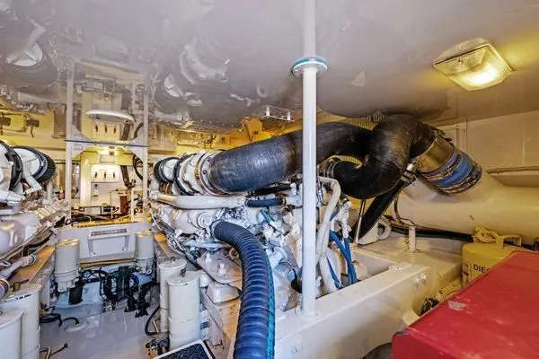 Tomaso 5 Yacht Photos Pics 