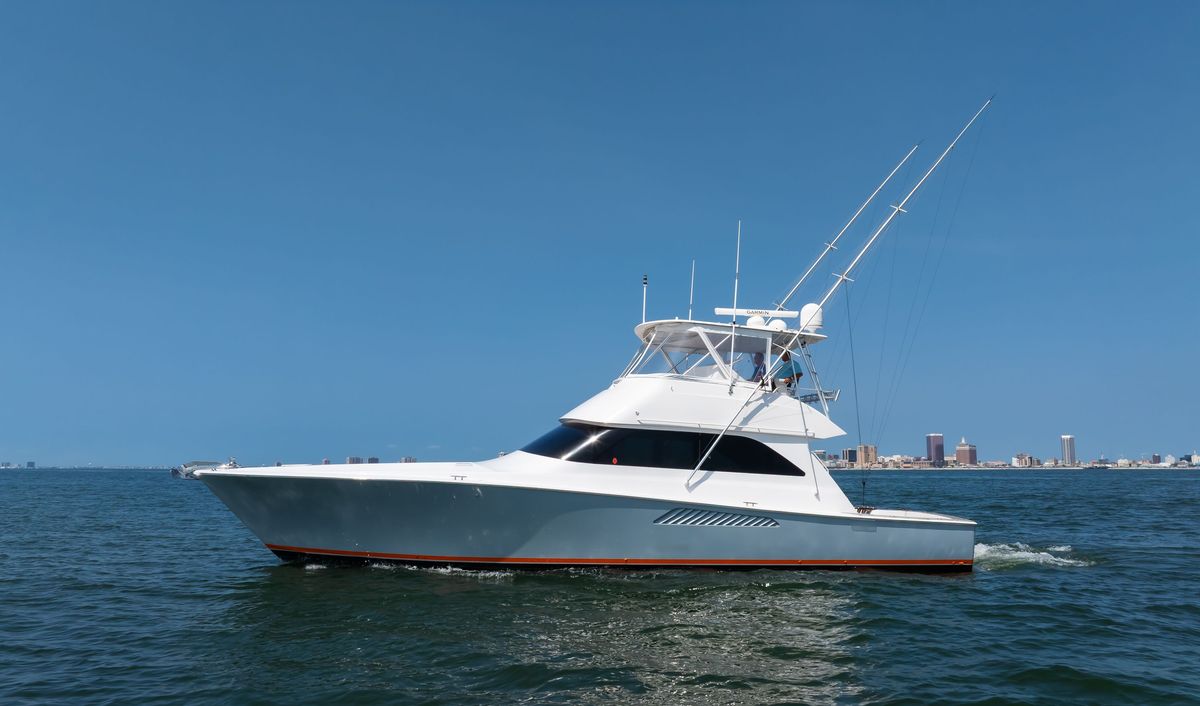 2004 Viking 52 