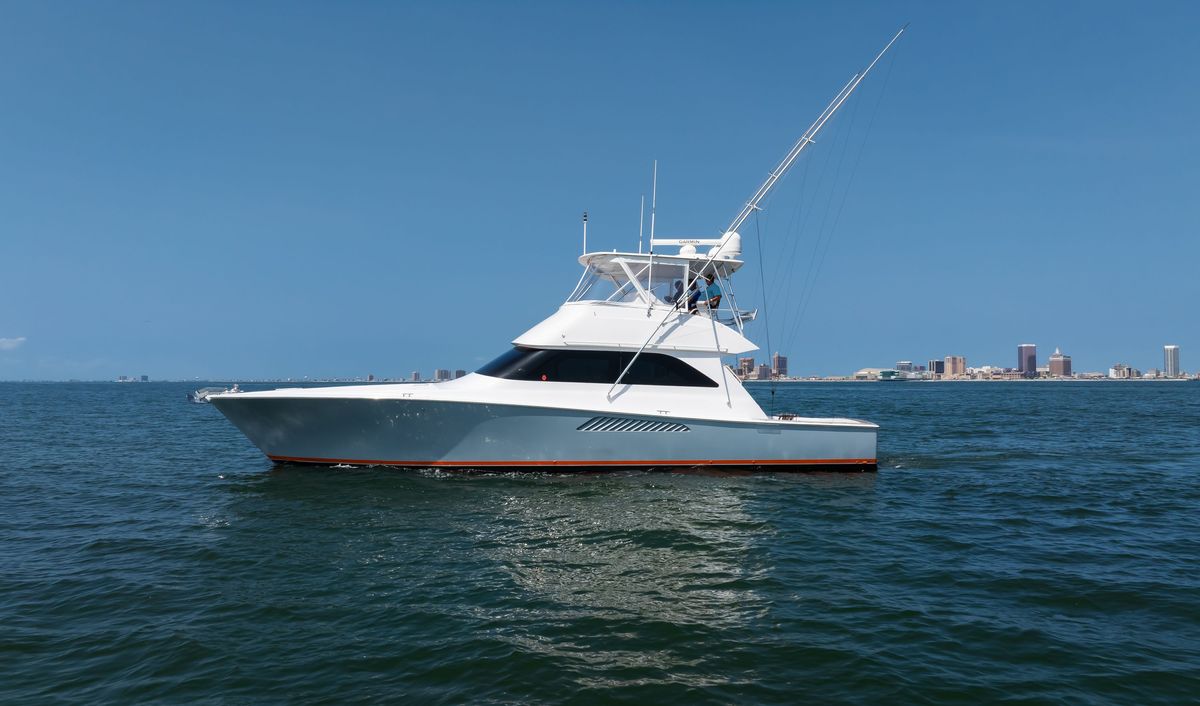 2004 Viking 52 