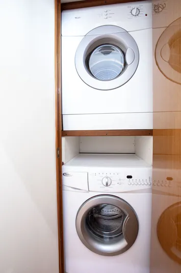 Tomaso 5 Yacht Photos Pics 