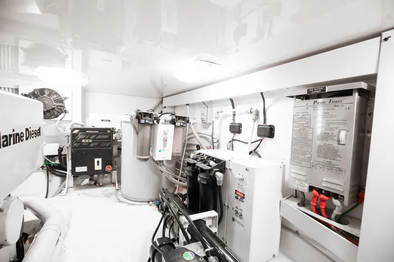 Tomaso 5 Yacht Photos Pics 