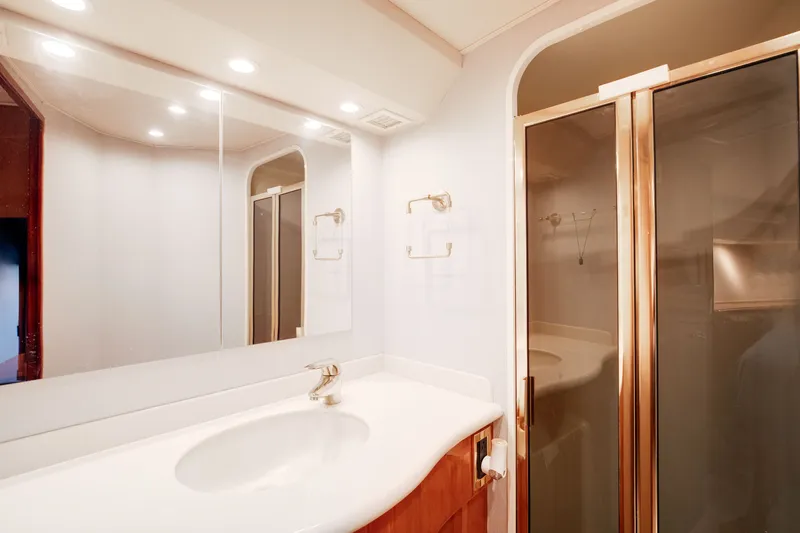 Tomaso 5 Yacht Photos Pics 