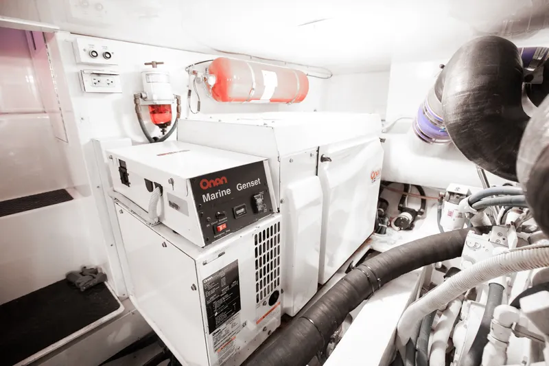 Tomaso 5 Yacht Photos Pics 