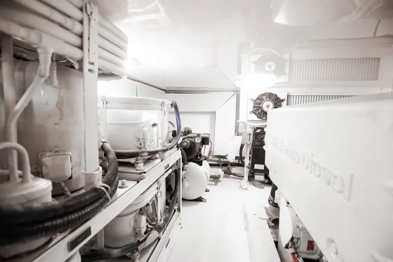 Tomaso 5 Yacht Photos Pics 