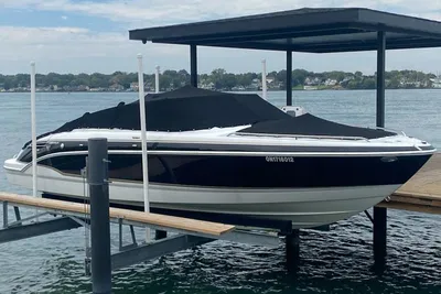 Formula 240 Bowrider