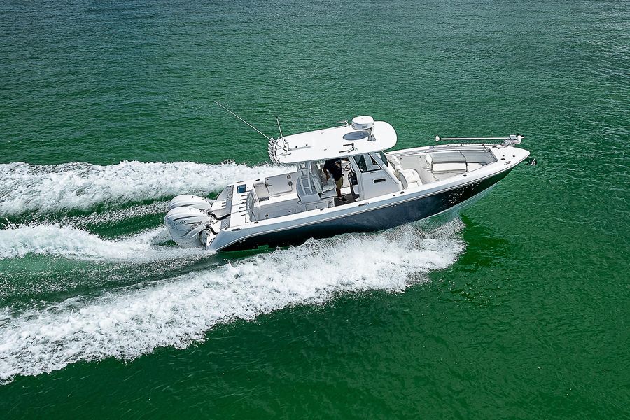 2019 Everglades 335 Center Console