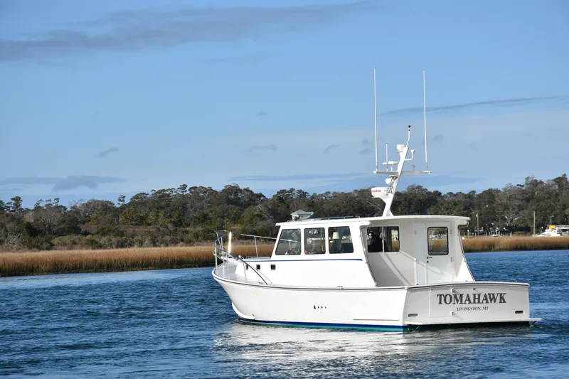Tomahawk Yacht Photos Pics 