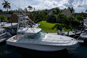 2000 Cabo 45 Express