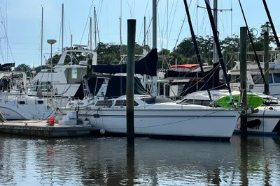 Hunter Passage 42
