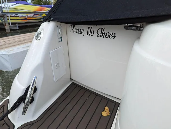 Diggin Deep Yacht Photos Pics 